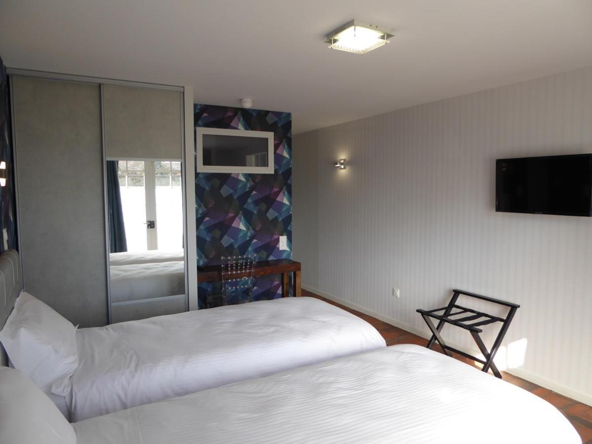 Logis Hotel L'Arche De Noe מראה חיצוני תמונה