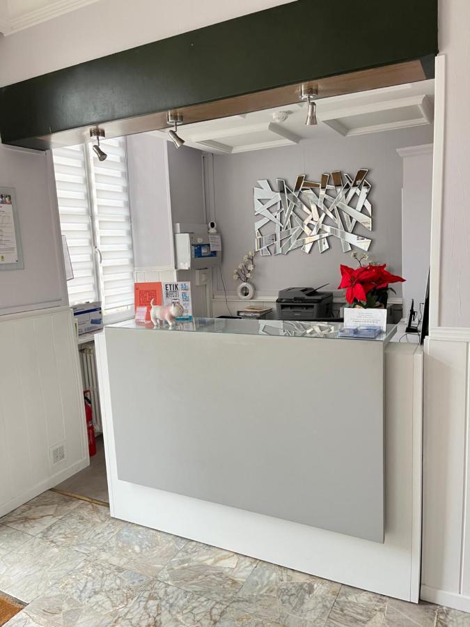 Logis Hotel L'Arche De Noe מראה חיצוני תמונה