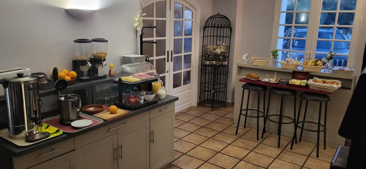 Logis Hotel L'Arche De Noe מראה חיצוני תמונה
